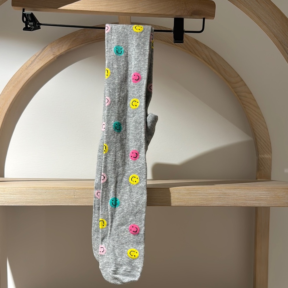 TARGET 🎯 Kids' Gray Smiley Face Socks NEW